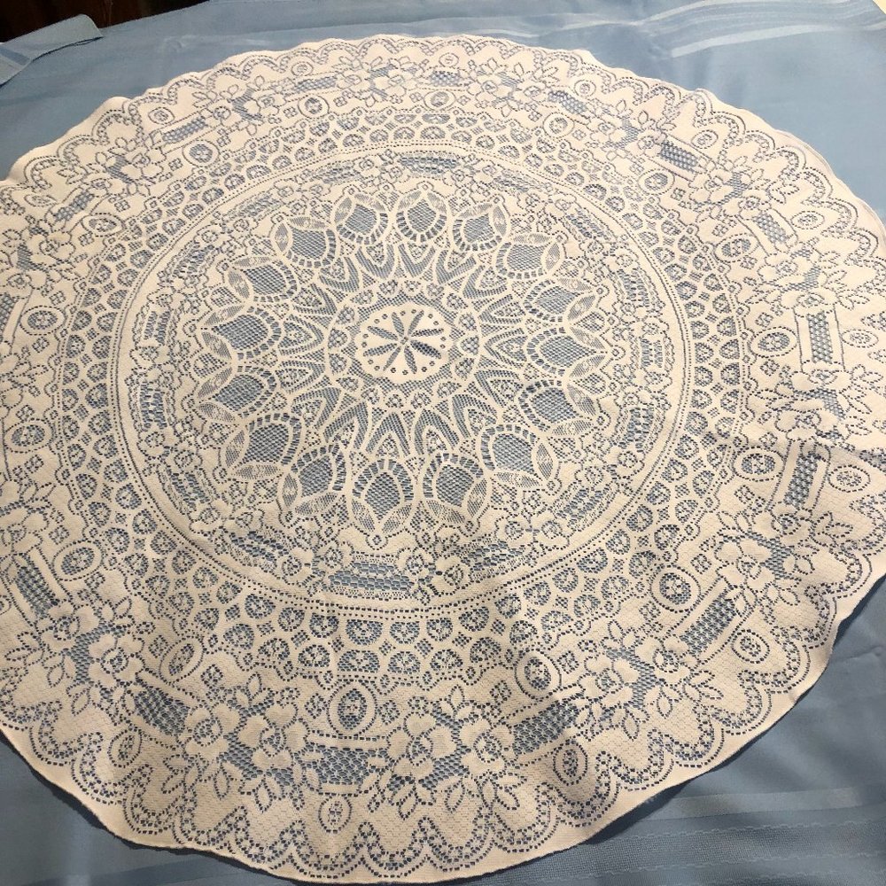 Table Topper #2362 - Picture 2 of 2